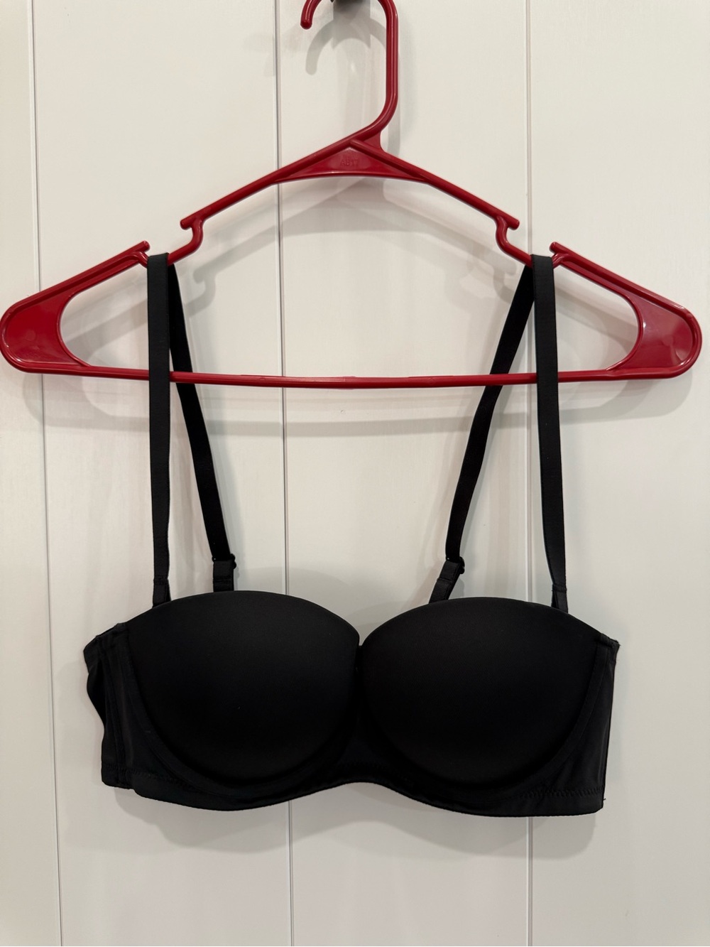 Like New Black Strapless Convertible 36B Black Bra Push Up Underwire Multiway